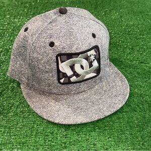 New Era X DC Shoes Heather Gray Men’s Snapback Cap Hat